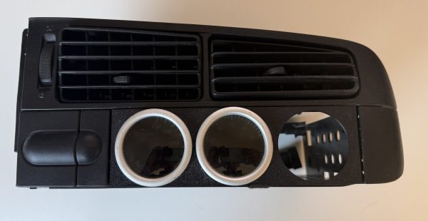 VW Golf 3 Radioschacht Blende f. 3 Zusatzinstrumente (52/53mm)